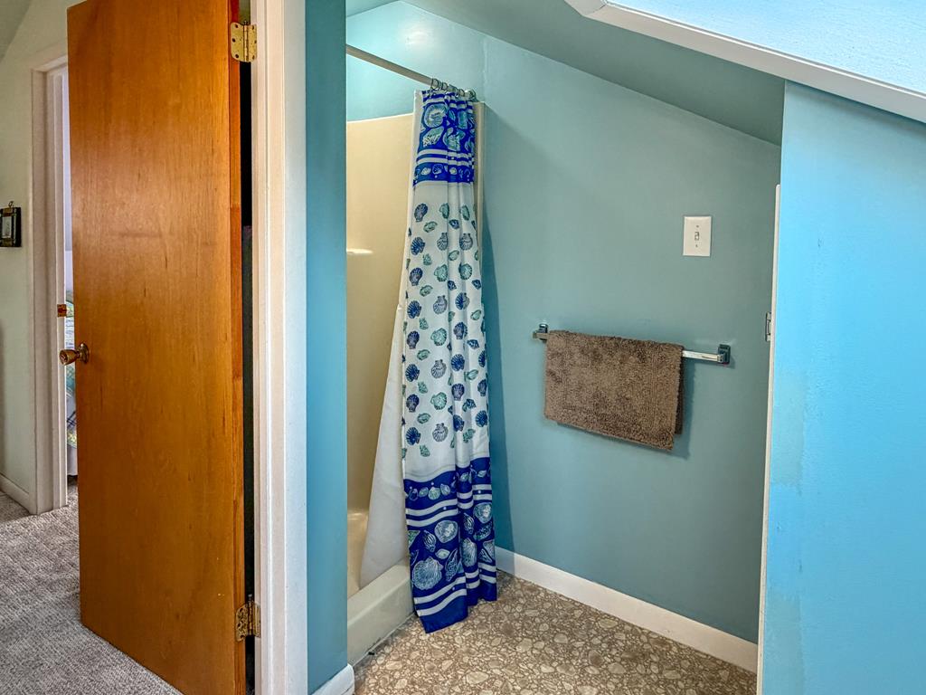 CLOSE TO BEACH AND TOWN - Grant St | Photo 32