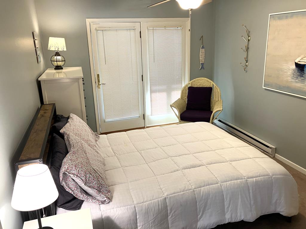 CLOSE TO BEACH AND TOWN - Grant St | Photo 9