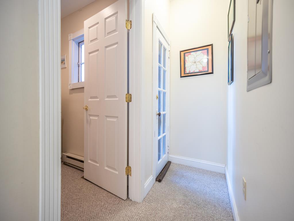 https://realtimerental.com/rrv10/RentalPhotos/1049/1049524.21.jpg
