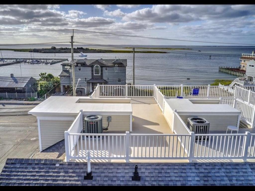 2501 Long Beach Boulevard, Spray Beach (Ocean Side)