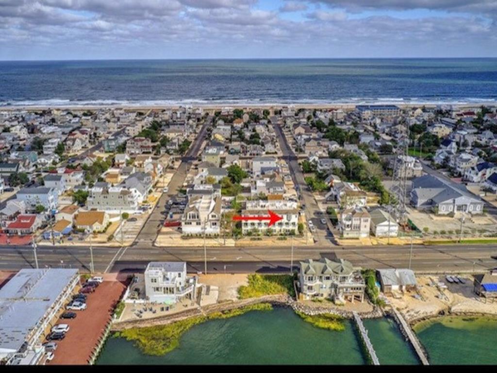 2501 Long Beach Boulevard, Spray Beach (Ocean Side)