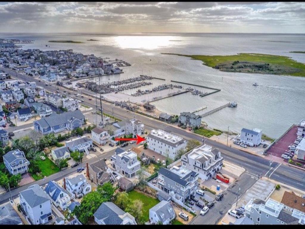 2501 Long Beach Boulevard, Spray Beach (Ocean Side)