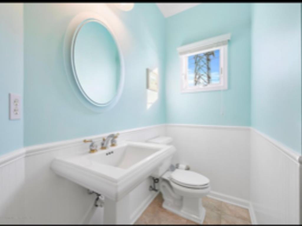 2501 Long Beach Boulevard, Spray Beach (Ocean Side)