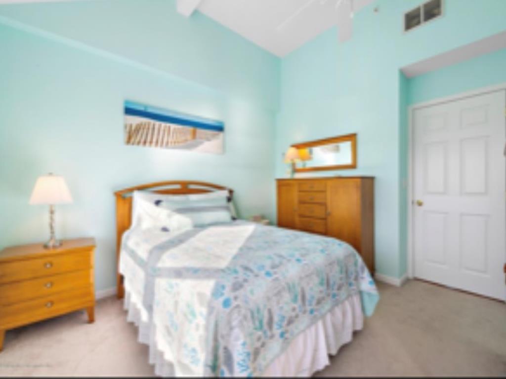 2501 Long Beach Boulevard, Spray Beach (Ocean Side)