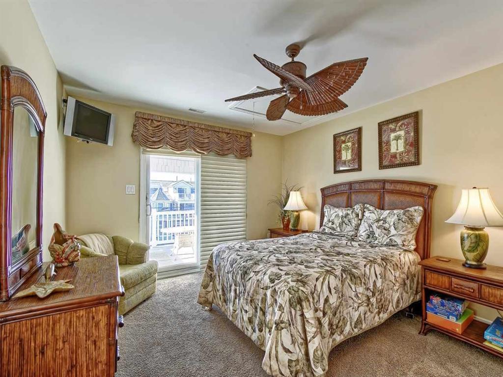 6709 Pleasure  Avenue - Picture 