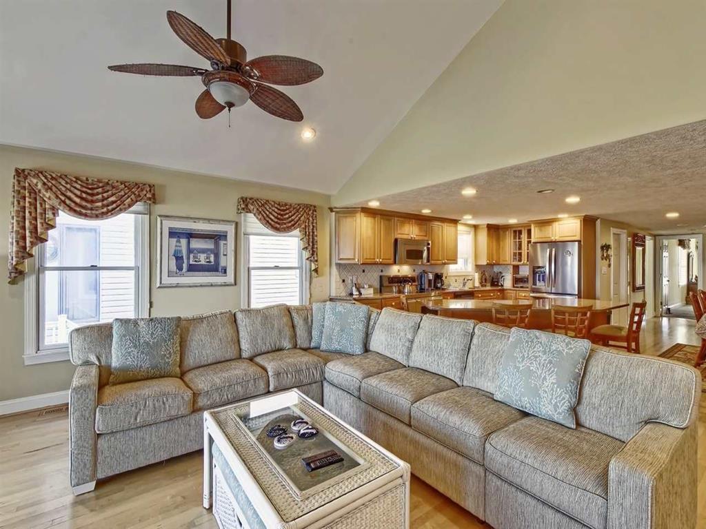 6709 Pleasure  Avenue - Picture 