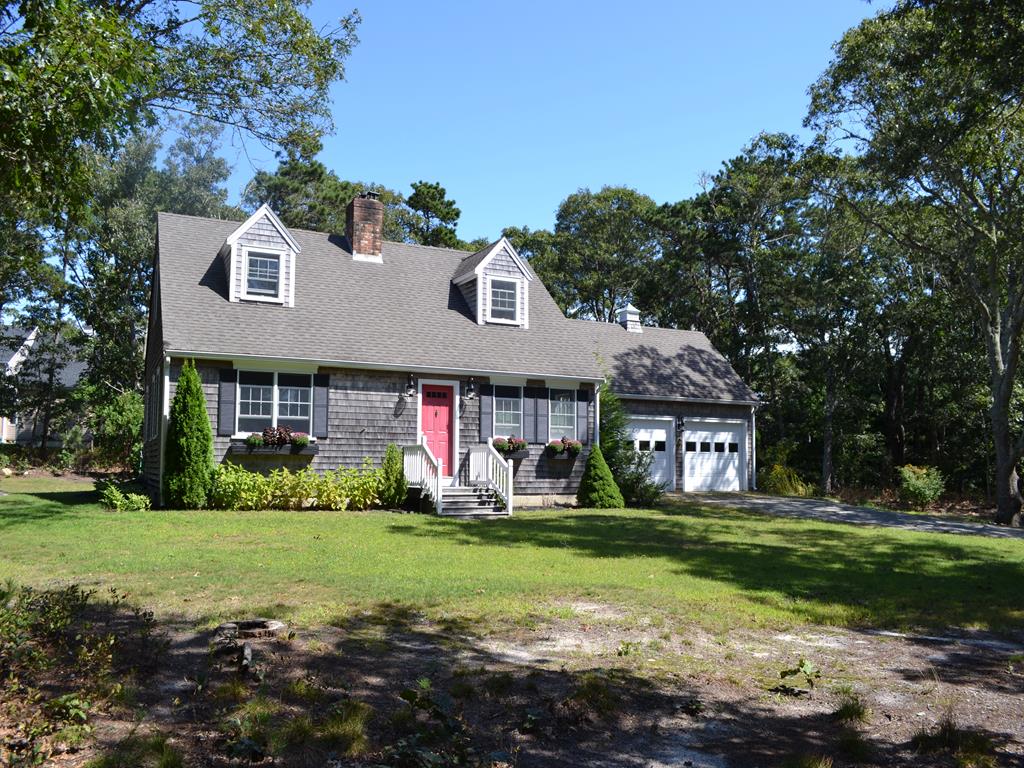 For Lease 9 North Meadow, Oak Bluffs, MA 02557, Residential 3 Beds