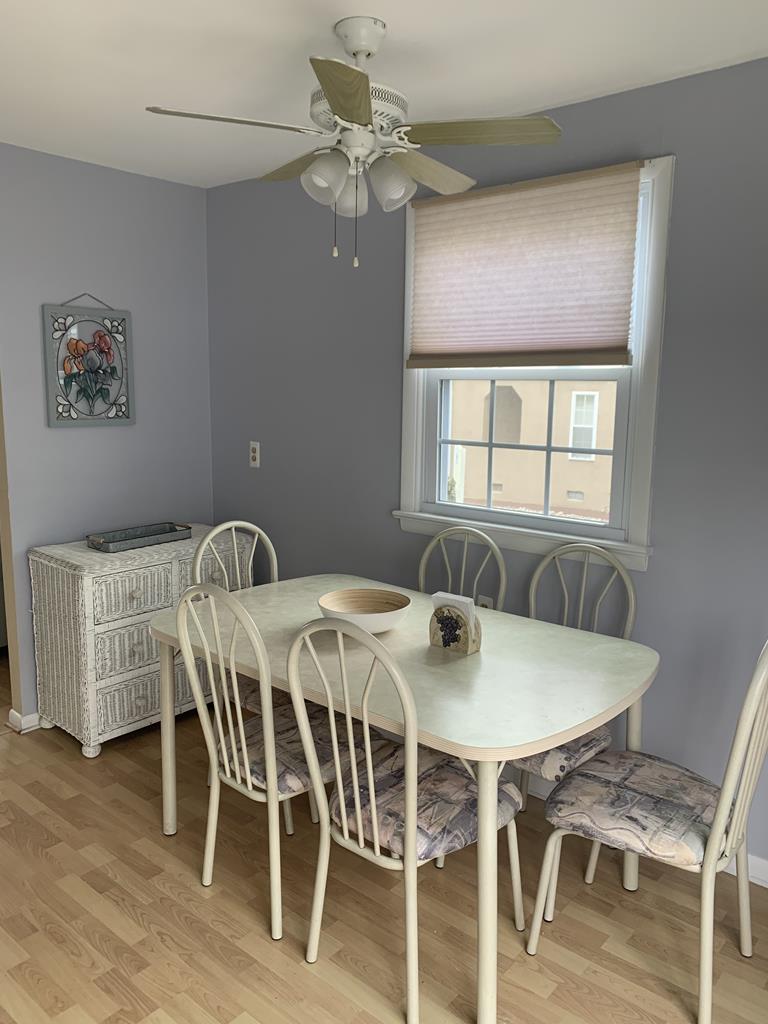 Close to Town/Beach & Pet Friendly Single Family Jersey Cape Realty