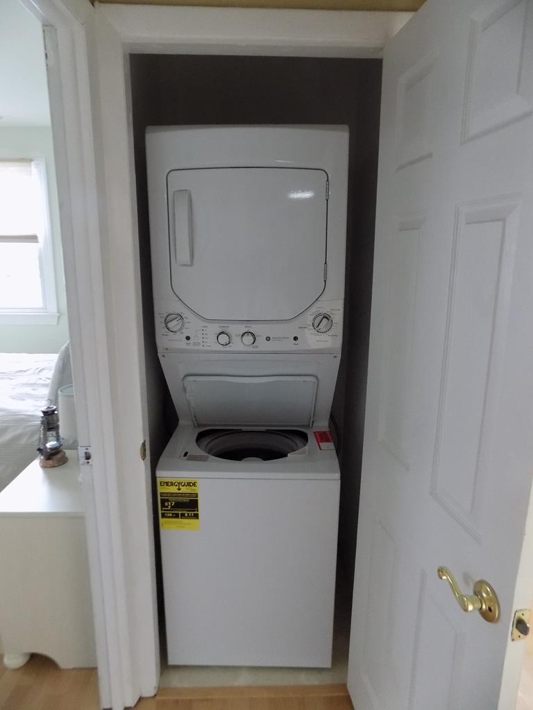 Close to Town/Beach & Pet Friendly Single Family | Photo 18