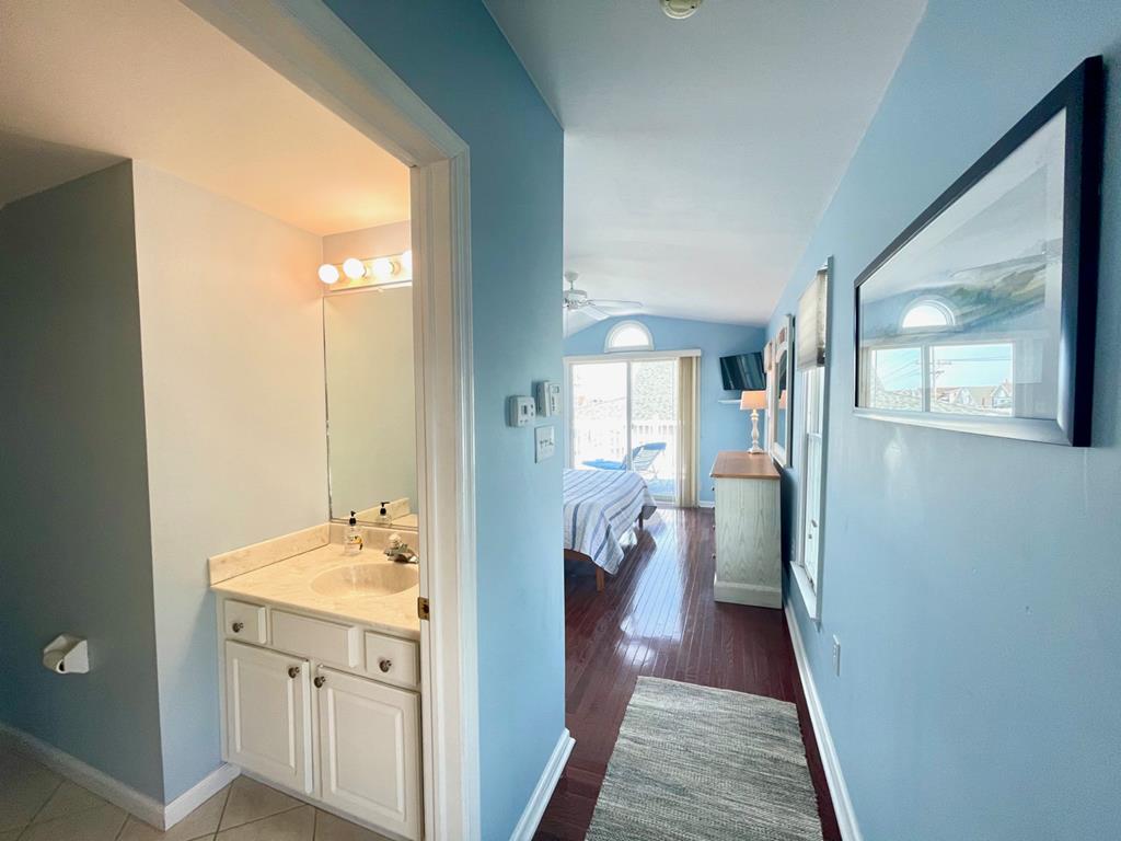 7713 Landis Avenue, Sea Isle City (Beach Block)