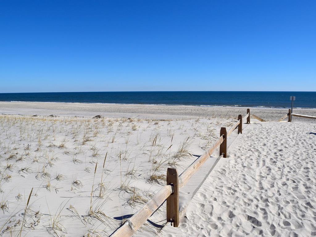 7713 Landis Avenue, Sea Isle City (Beach Block)
