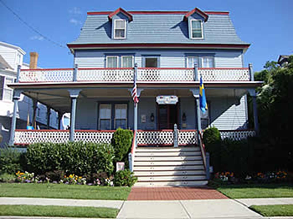 https://realtimerental.com/rrv10/RentalPhotos/1056/1056626.0.jpg