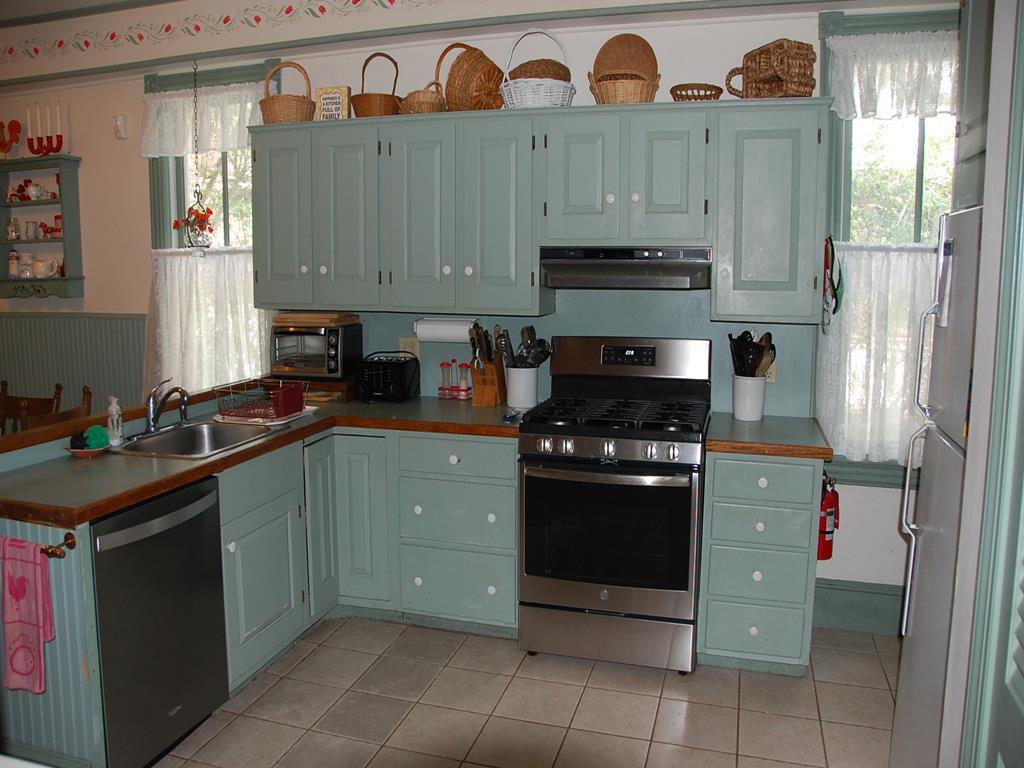 https://realtimerental.com/rrv10/RentalPhotos/1056/1056626.2.jpg