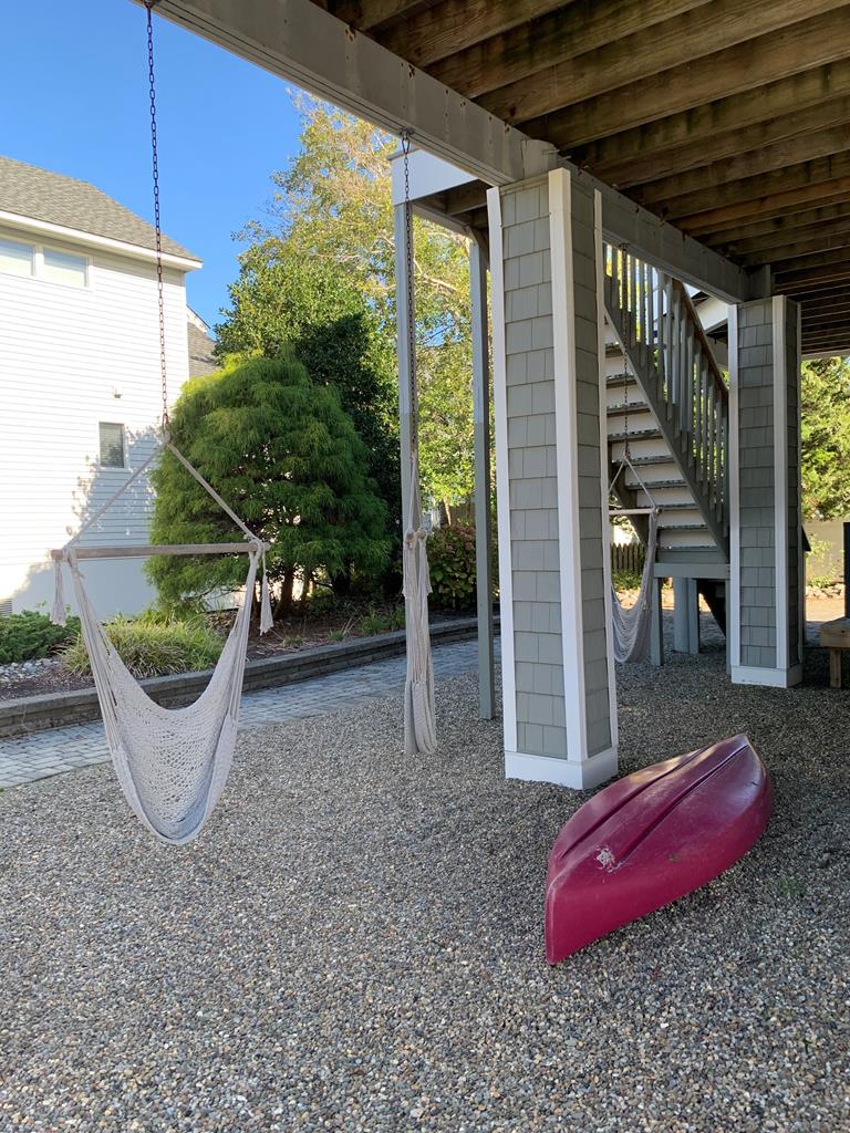 1042 C Long Beach Blvd, North Beach (Bay Side)