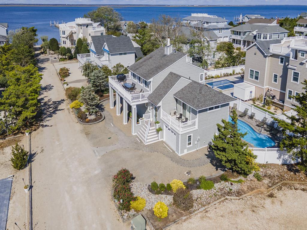 1042 C Long Beach Blvd, North Beach (Bay Side)