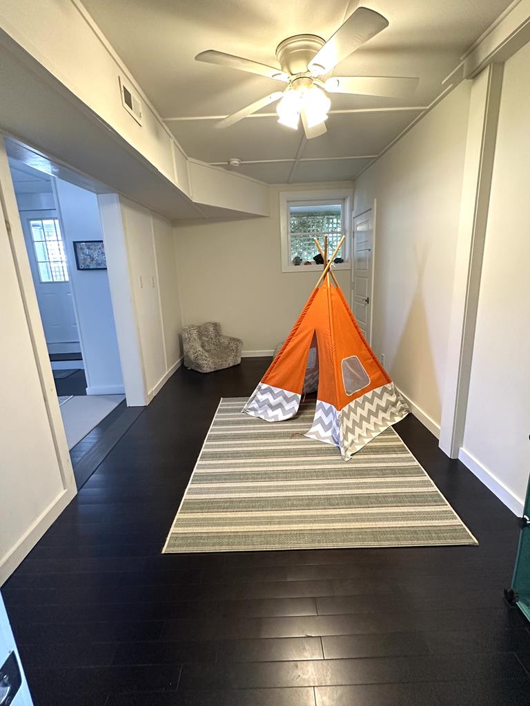 Renovated Colorful Cottage | Photo 26