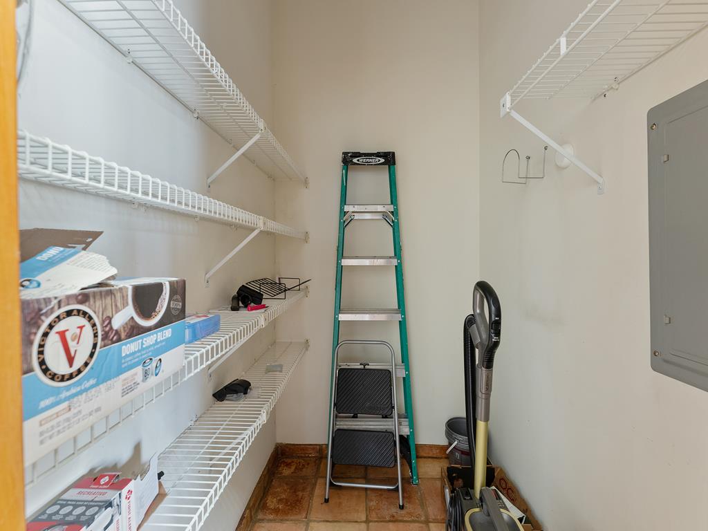 6500 Central Avenue - Picture 