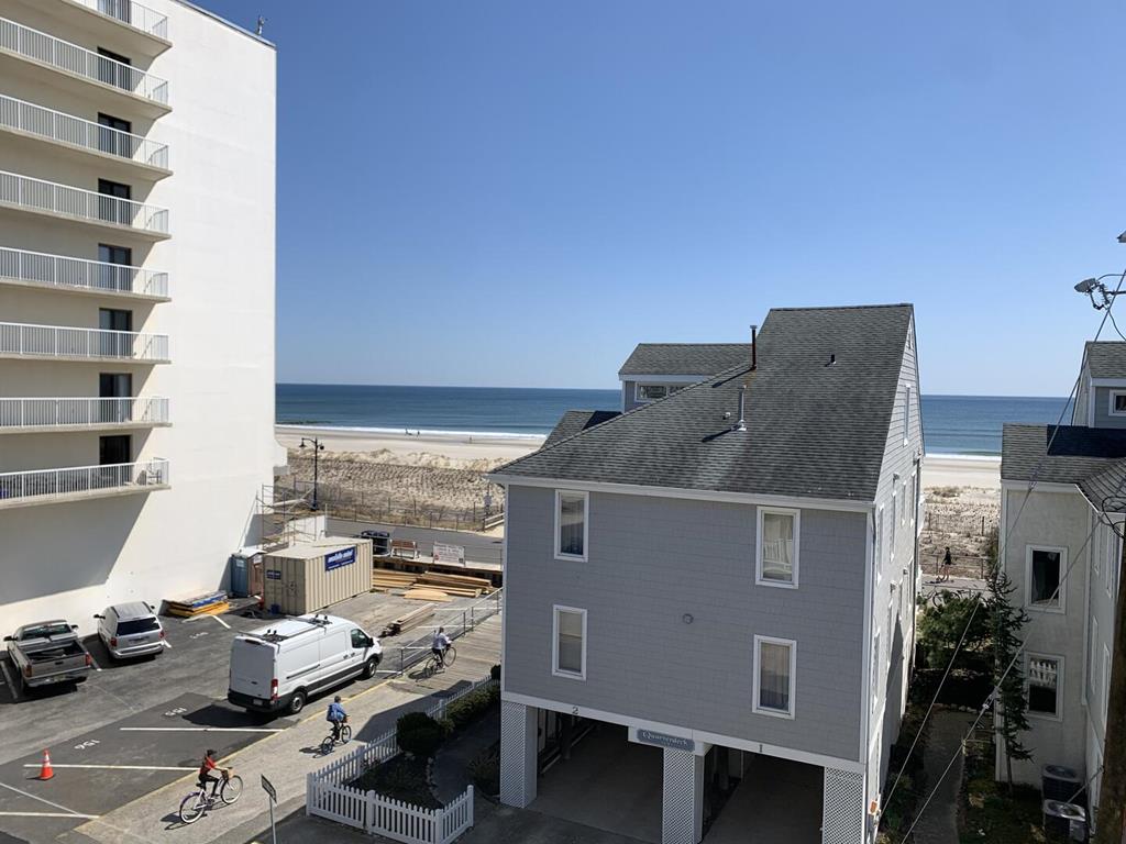 3800 Pleasure Avenue, Sea Isle City (Beach Block)