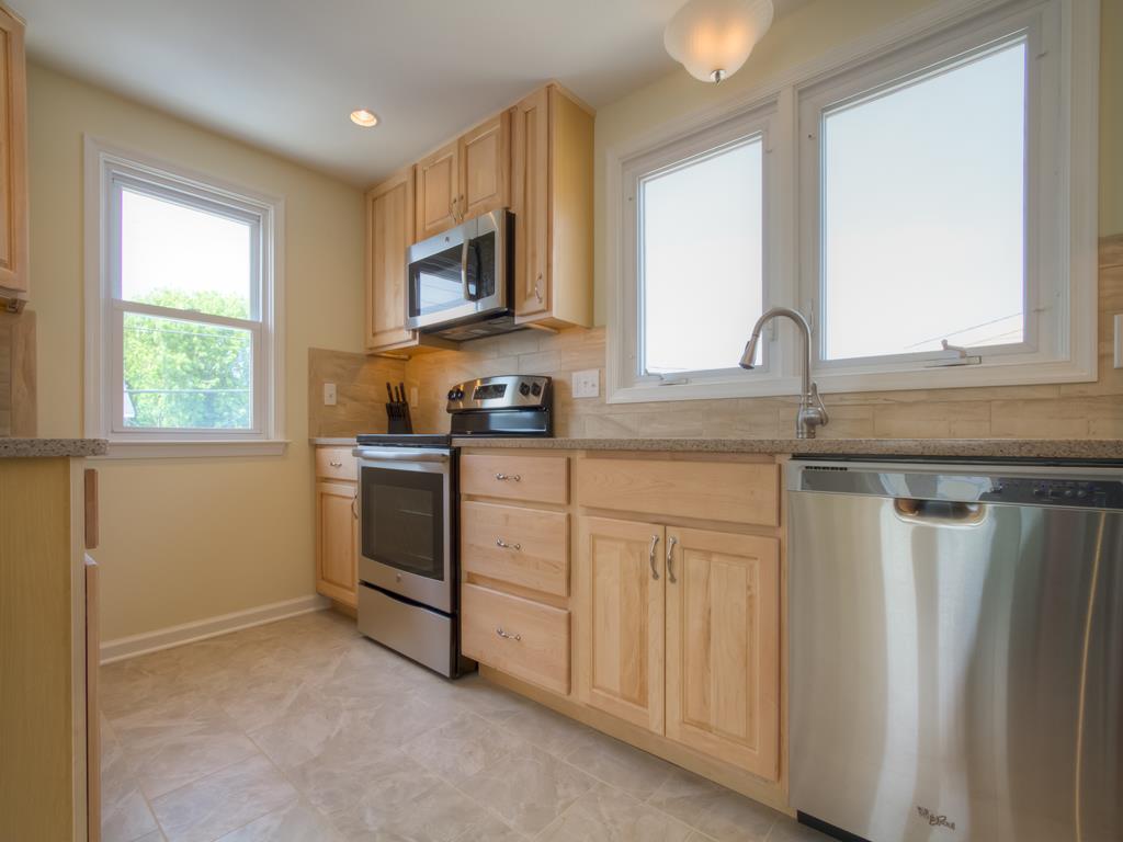 230 98th Street, Stone Harbor (Mid-Island)