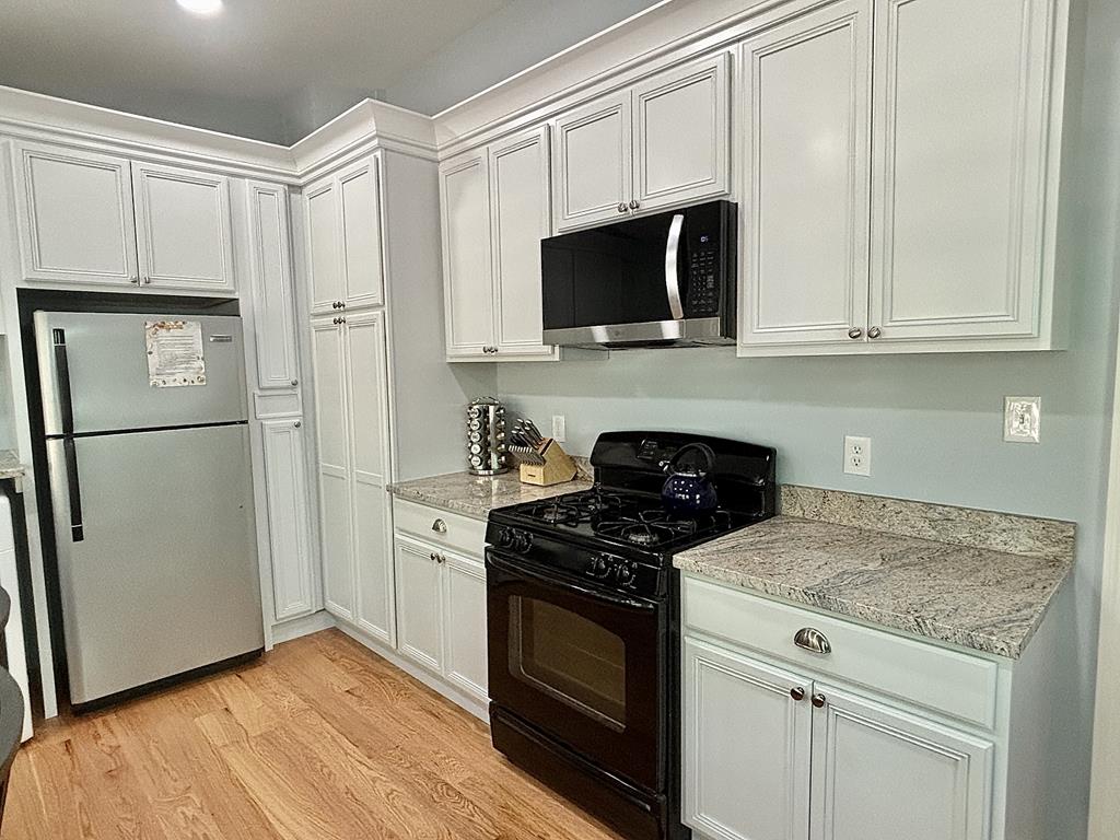 817 Stockton Avenue, Apt 1 | Photo 7