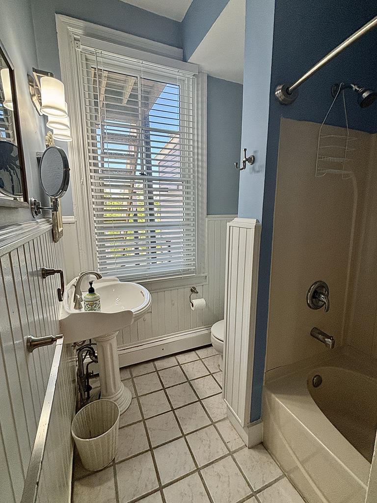 817 Stockton Avenue, Apt 2 | Photo 17