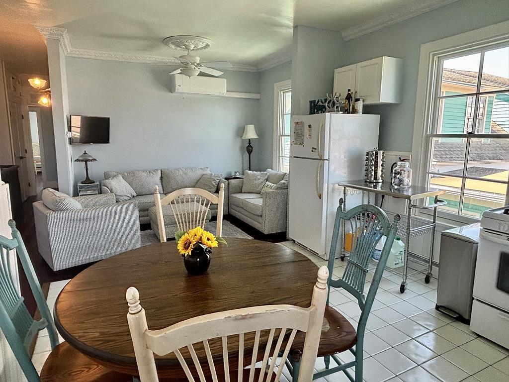 817 Stockton Avenue, Apt 3 | Photo 5