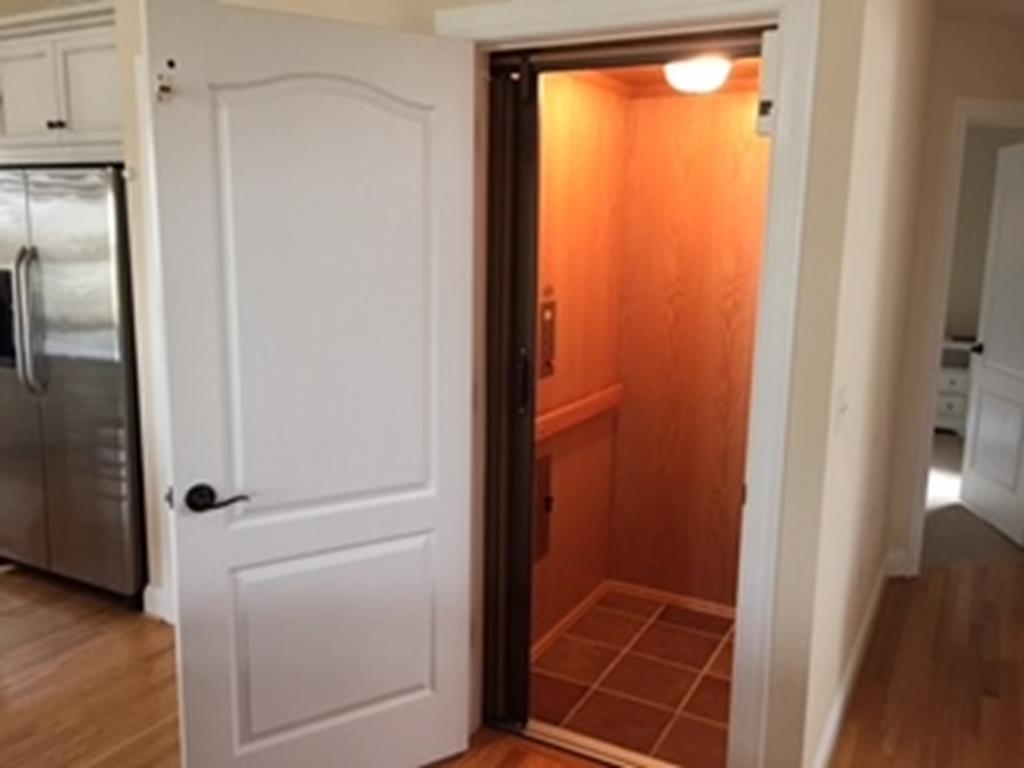 220 Twelfth Street, Beach Haven (Ocean Side)