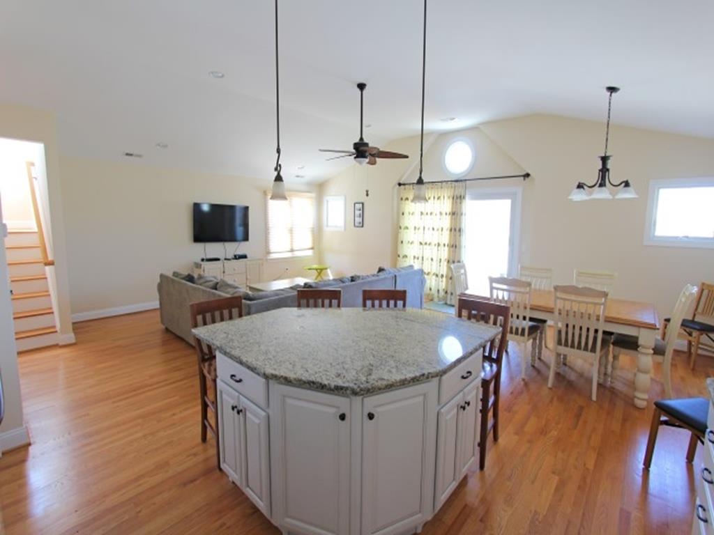 220 Twelfth Street, Beach Haven (Ocean Side)