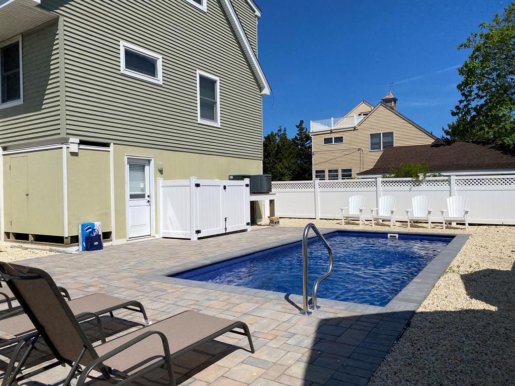 220 Twelfth Street, Beach Haven (Ocean Side)