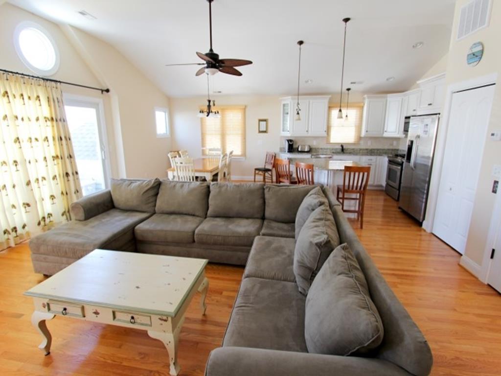 220 Twelfth Street, Beach Haven (Ocean Side)