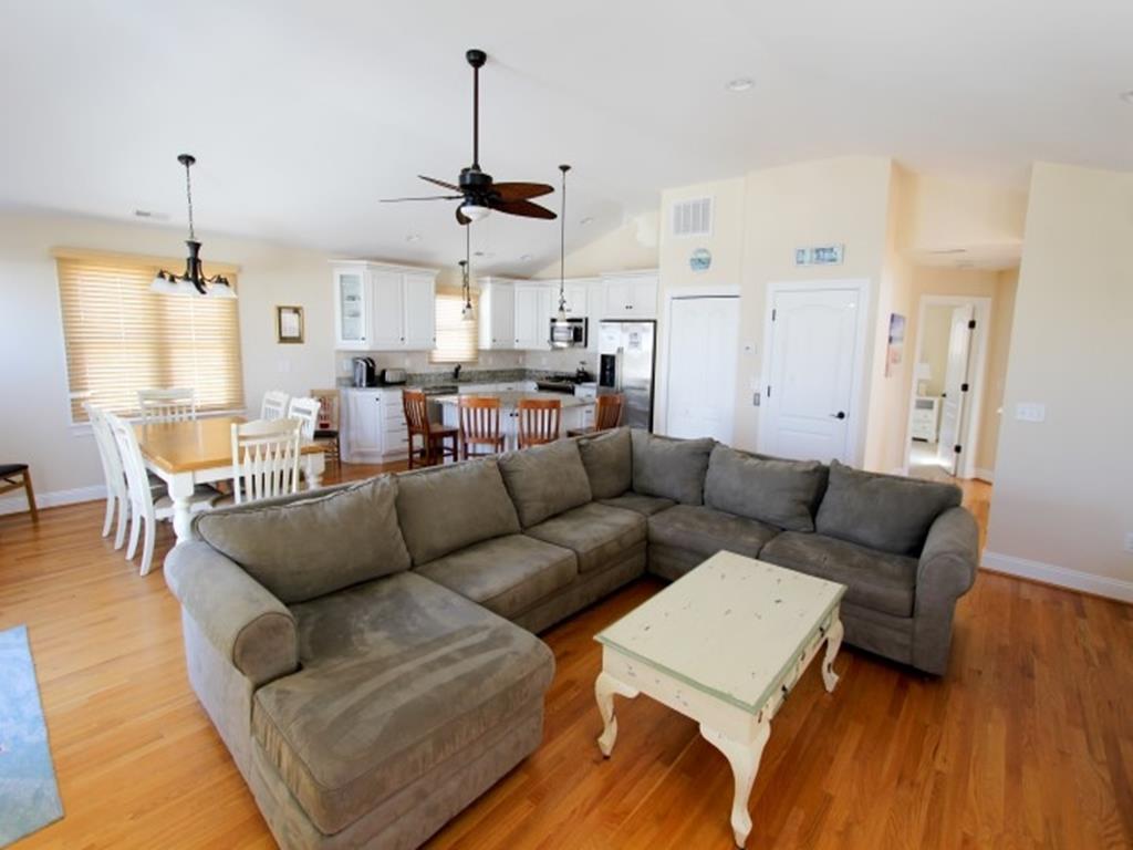 220 Twelfth Street, Beach Haven (Ocean Side)