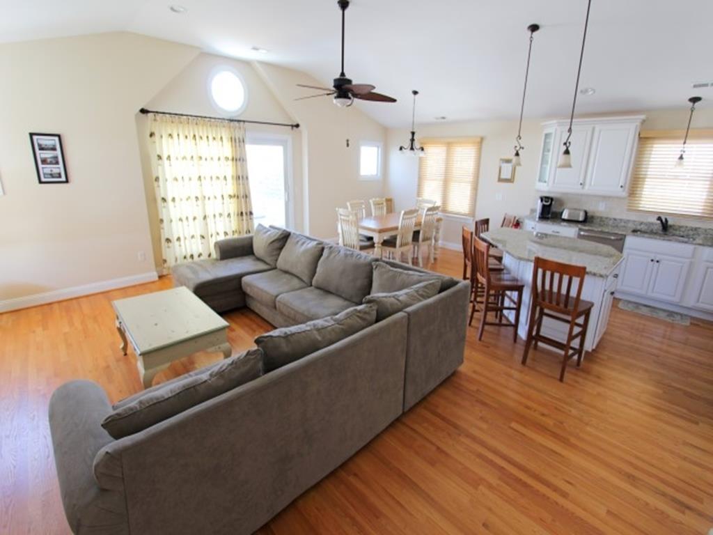 220 Twelfth Street, Beach Haven (Ocean Side)