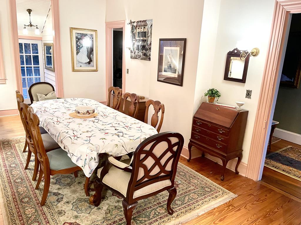 Lillys Butterscotch Cottage-5 Bdrm w/bonus loft!! | Photo 12