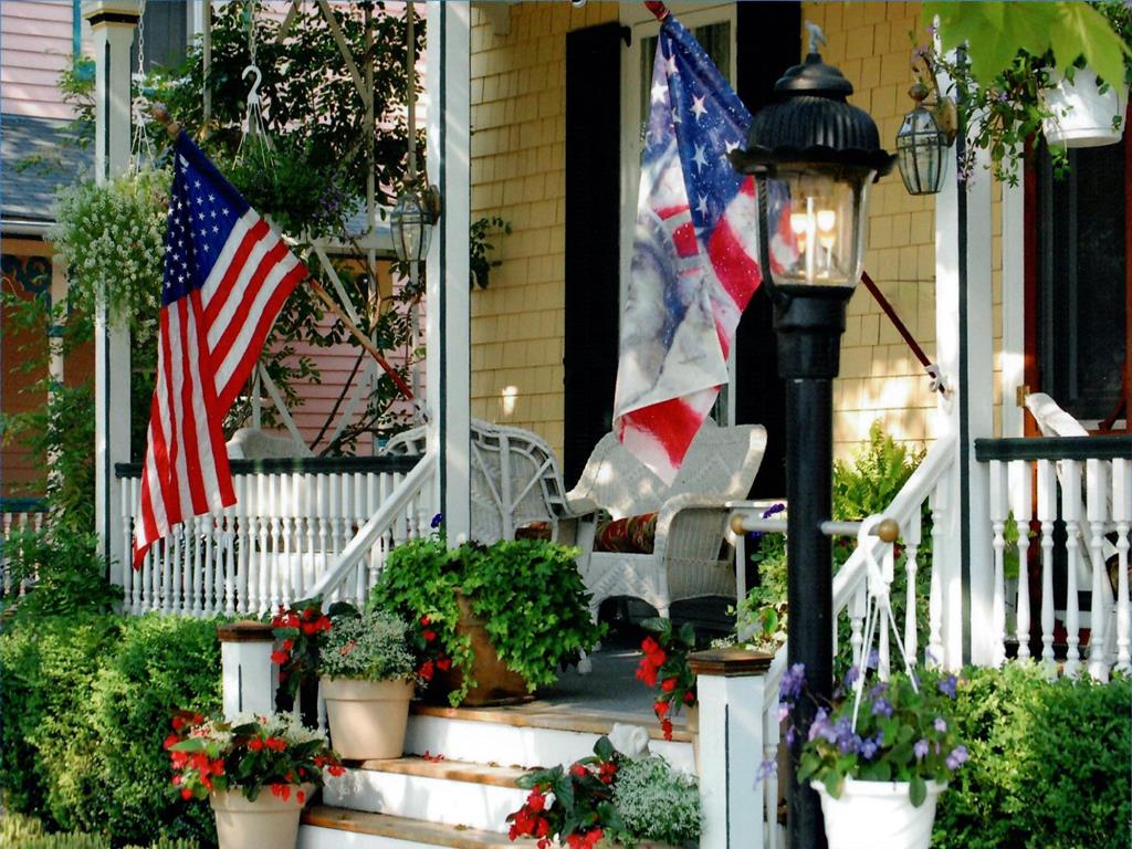 Lillys Butterscotch Cottage-5 Bdrm w/bonus loft!! | Photo 5