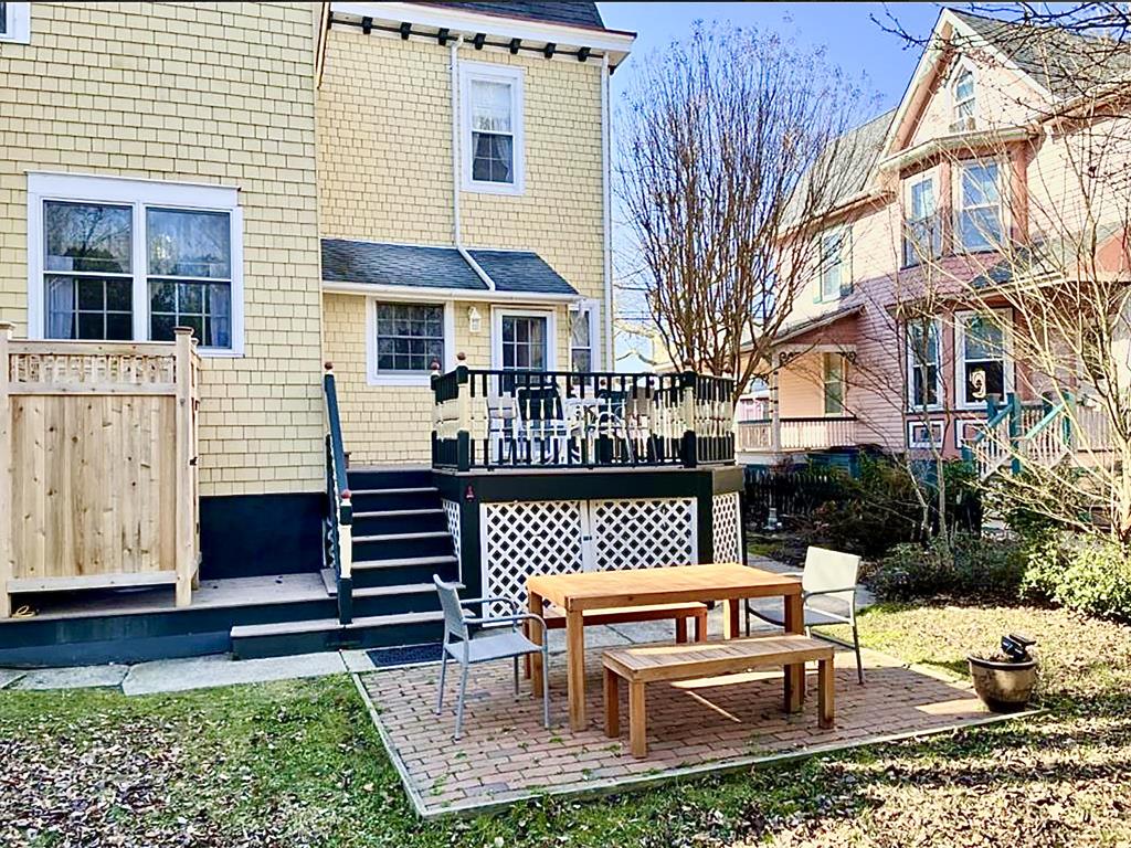 Lillys Butterscotch Cottage-5 Bdrm w/bonus loft!! | Photo 9