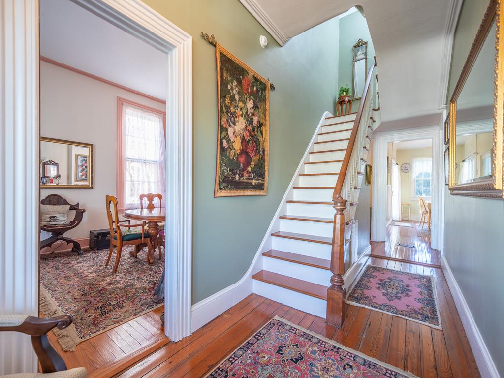 Lillys Butterscotch Cottage-5 Bdrm w/bonus loft!! | Photo 11