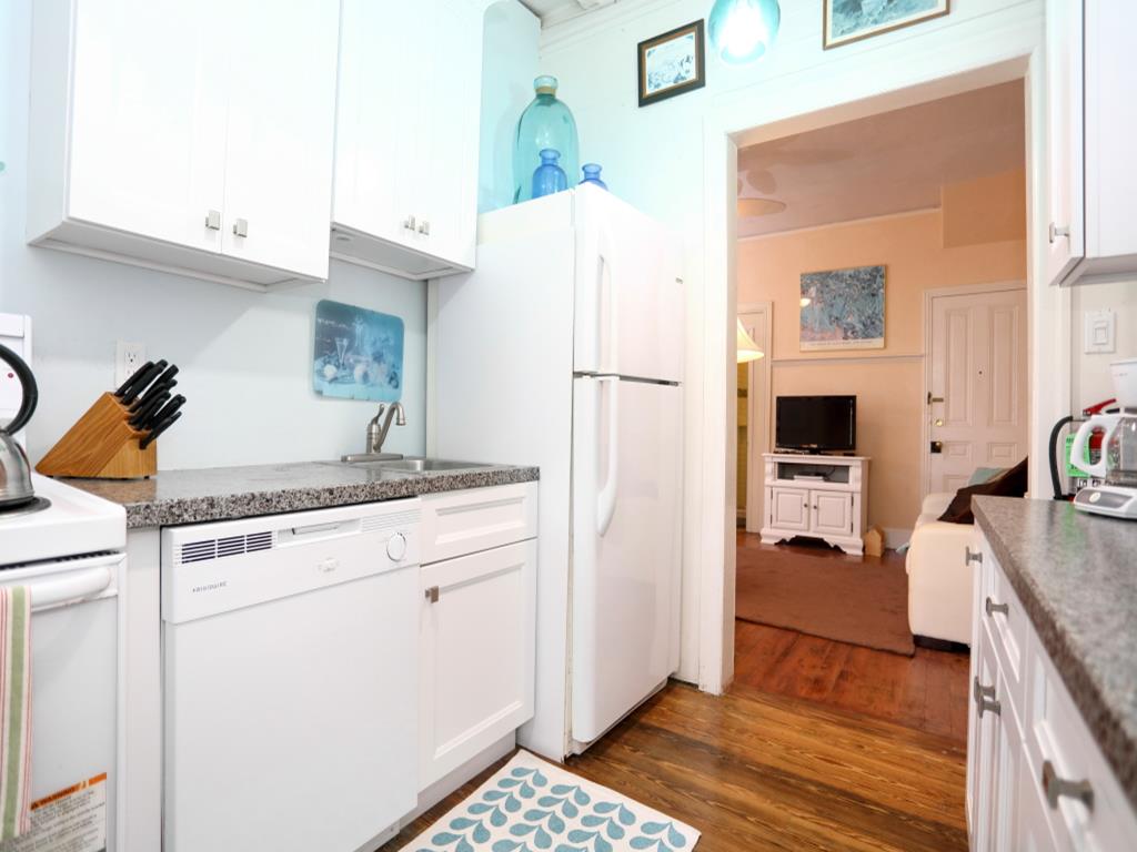 Summerwinds 1B | Photo 4