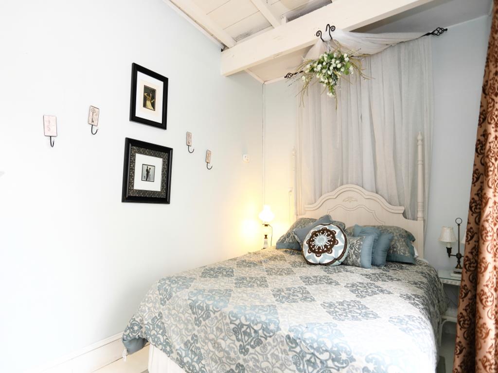 Summerwinds 1B | Photo 11