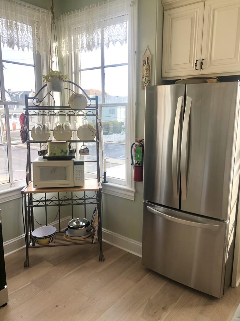 Summerwinds #2 | Photo 11