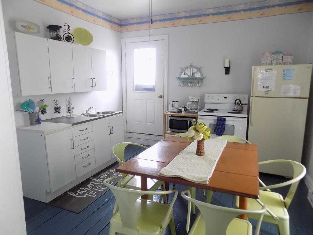 Summerwinds #3 | Photo 6