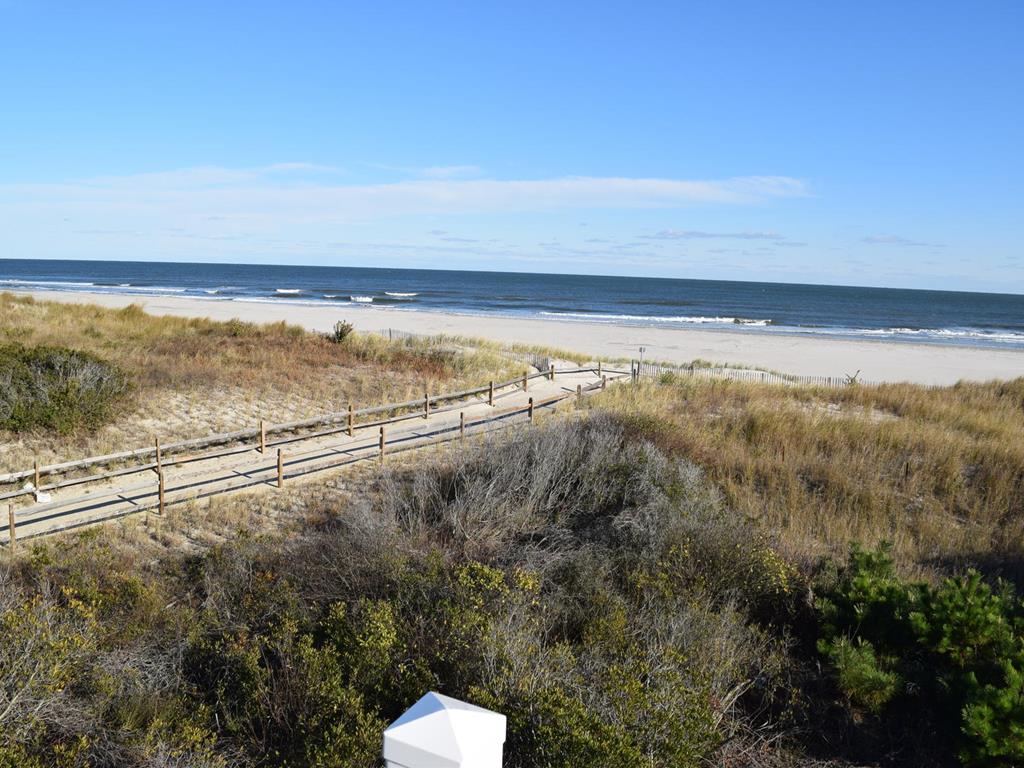 6505 Pleasure Avenue, Sea Isle City (Beach Front)