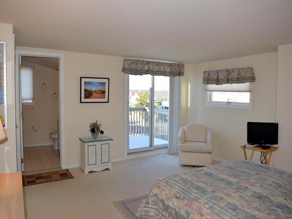 6505 Pleasure Avenue, Sea Isle City (Beach Front)