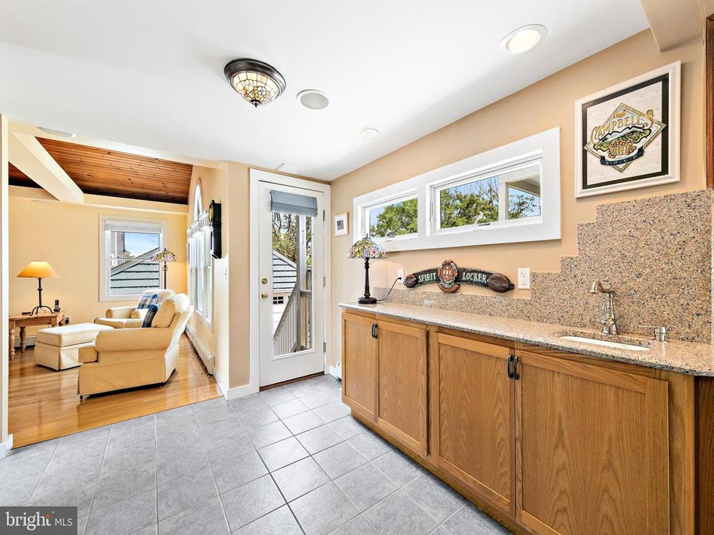 421 2nd Street, Beach Haven (Bay Side)