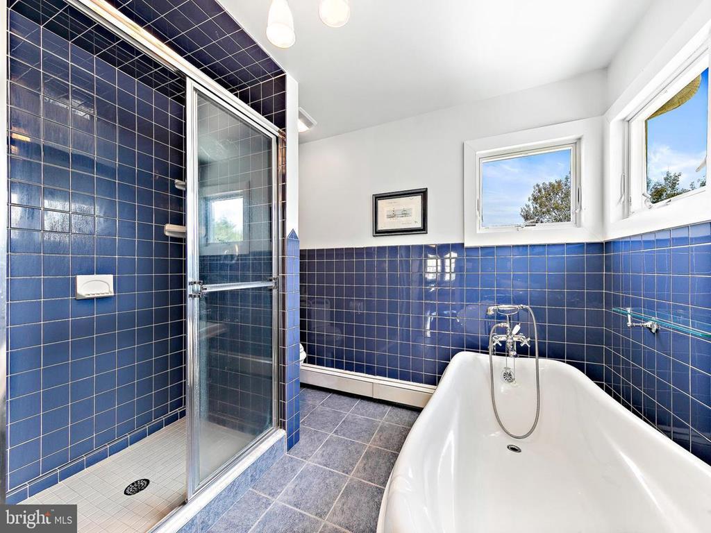 421 2nd Street, Beach Haven (Bay Side)