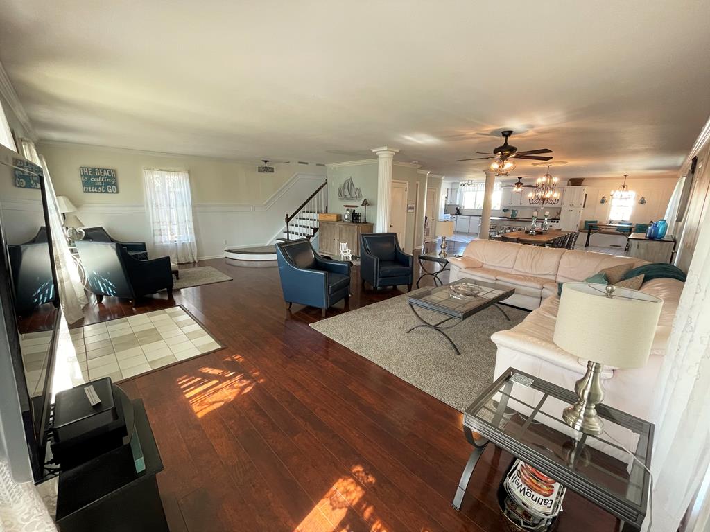 POOL - 821 Stockton Avenue - Whole House | Photo 8