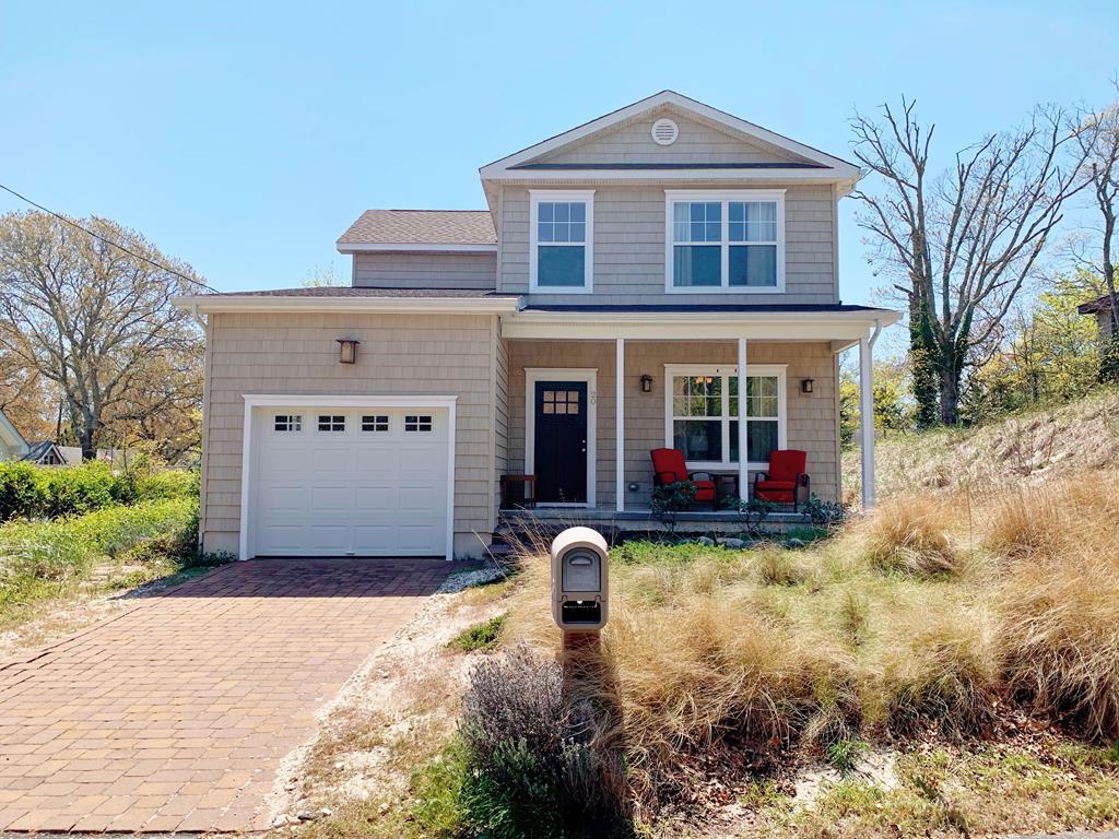 Bayside Beauty | Photo 4