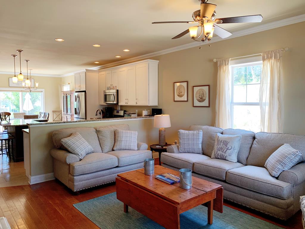 Bayside Beauty | Photo 7