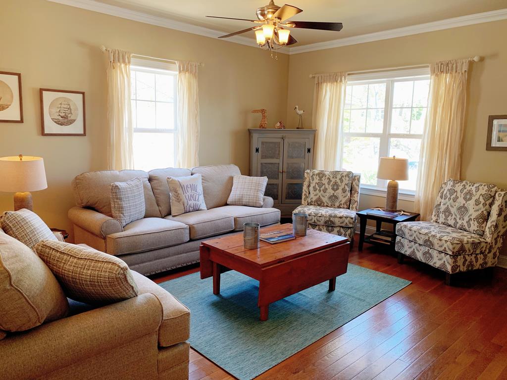 Bayside Beauty | Photo 8