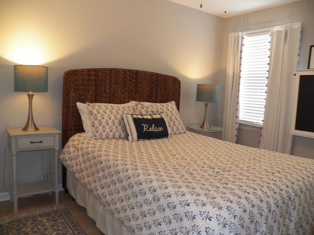 105 65th Street - Picture 