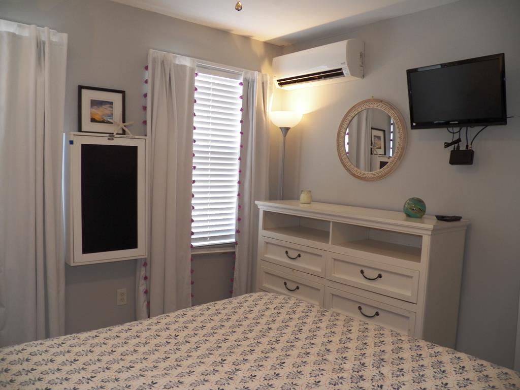 105 65th Street - Picture 